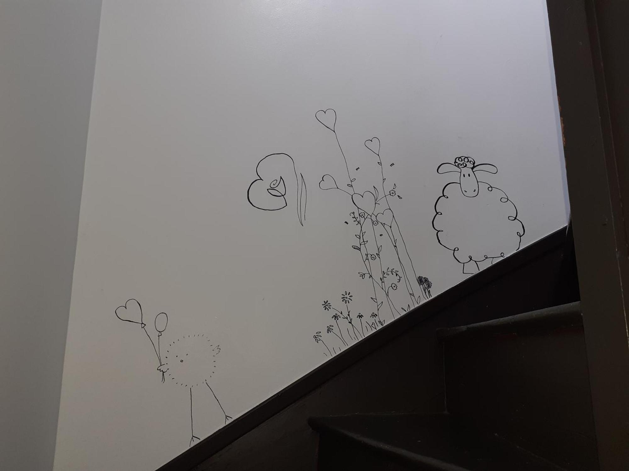 L'Artistique, 4 Lits, 2 Chambres, Stationnement Gratuit, Spacieux, Atypique أميا المظهر الخارجي الصورة